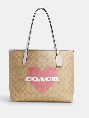 COACH City Tote in Signature Canvas with heart print